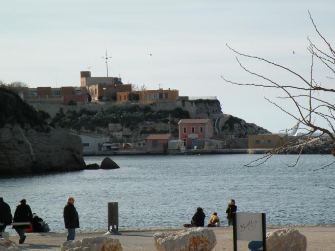  maisons à l'entrée du vieux-port
